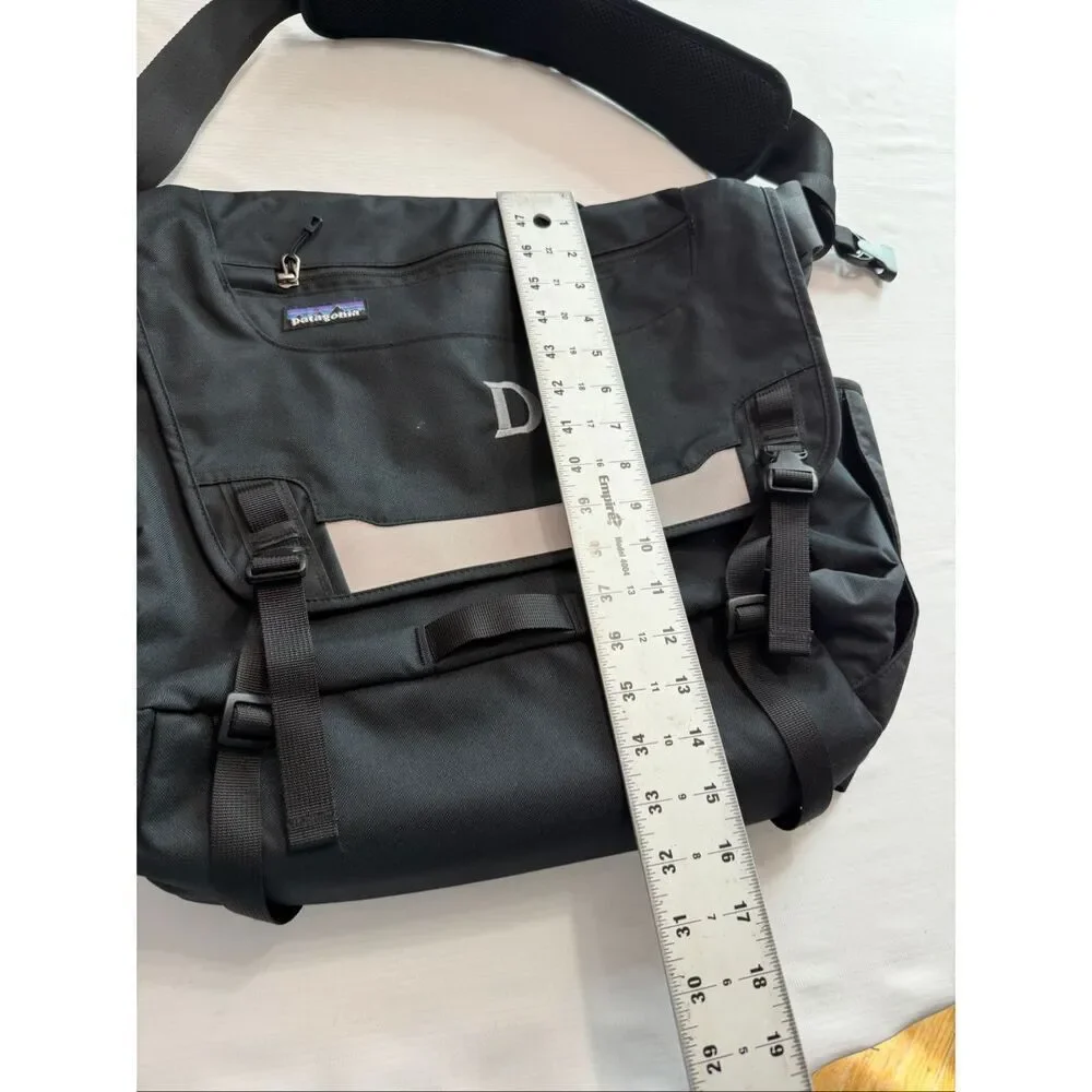 Patagonia Half Mass Black Messenger Crossbody Travel Laptop Bag